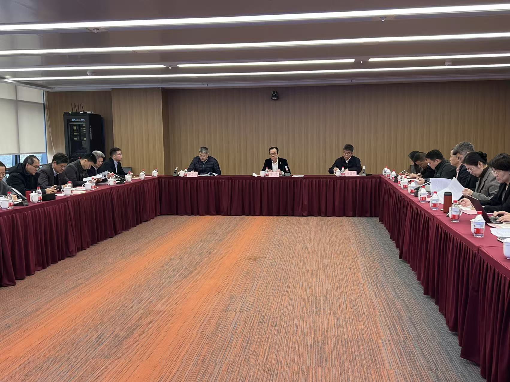 凝聚共识绘蓝图 砥砺奋进新征程  ——beat365召开《beat365手机版官方网站 上海市中医药研究院改革和发展“十五五”规划（草案）》征求意见座谈会